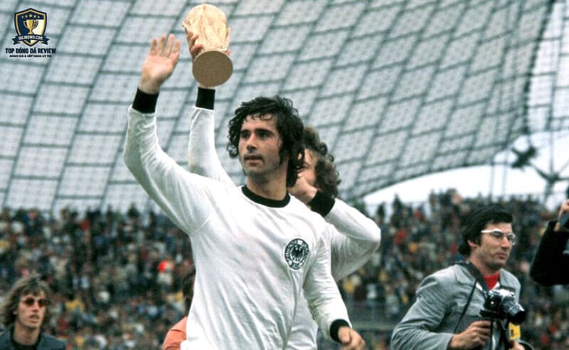 Gerd Müller nổi tiếng với biệt danh Kẻ dội bom