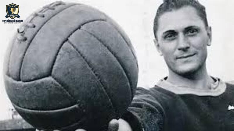 Josef Bican là biểu tượng của câu lạc bộ Slavia Prague