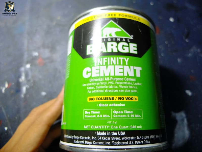 Top 10 keo dán giày tốt nhất 2026 bền bỉ và không gây ố vàng 6 Keo Barge All Purpose là sự lựa chọn thích hợp cho giày vải Canvas