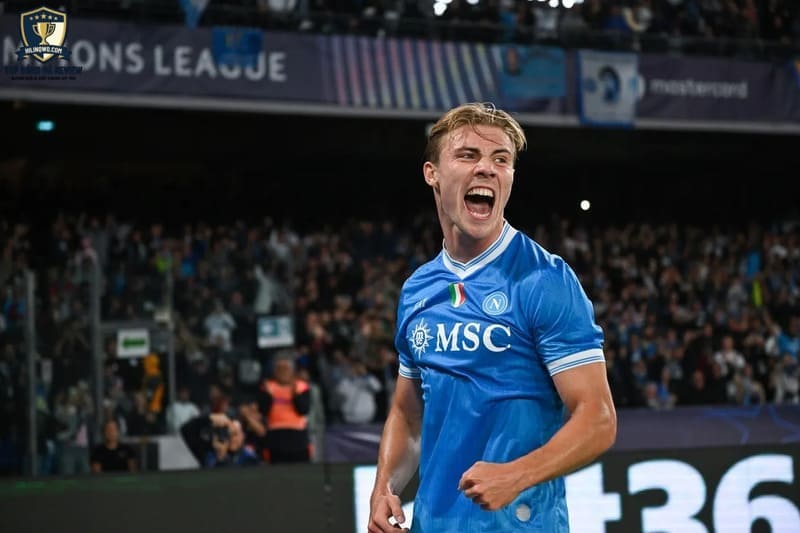 Rasmus Hojlund cũng lọt top ghi bàn bóng đá Ý