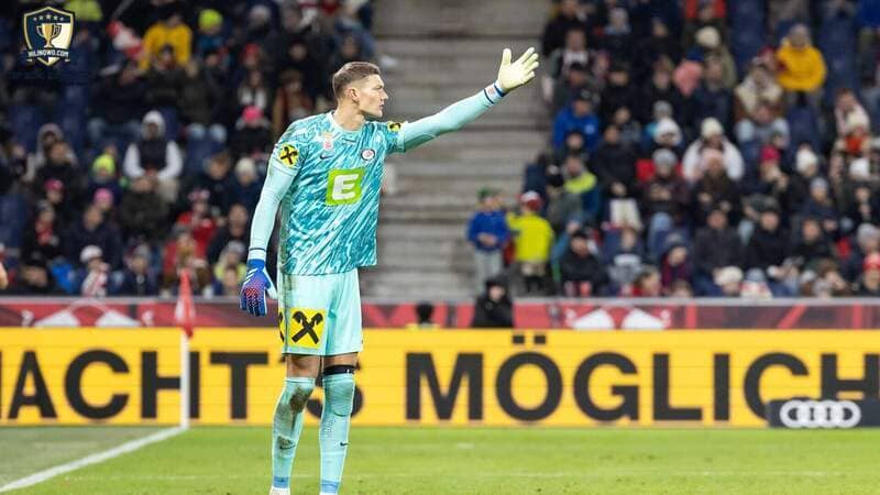 Scherpen (2,06m) đang là chốt chặn đáng tin cậy tại Union Saint-Gilloise