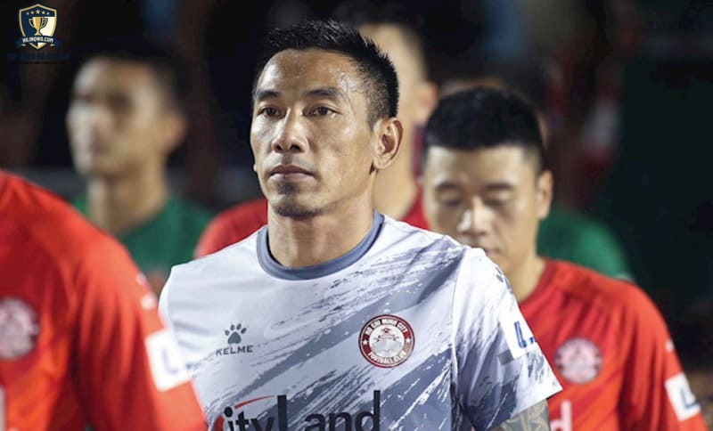 Thủ môn Nguyễn Thanh Thắng là chốt chặn hàng đầu V-League